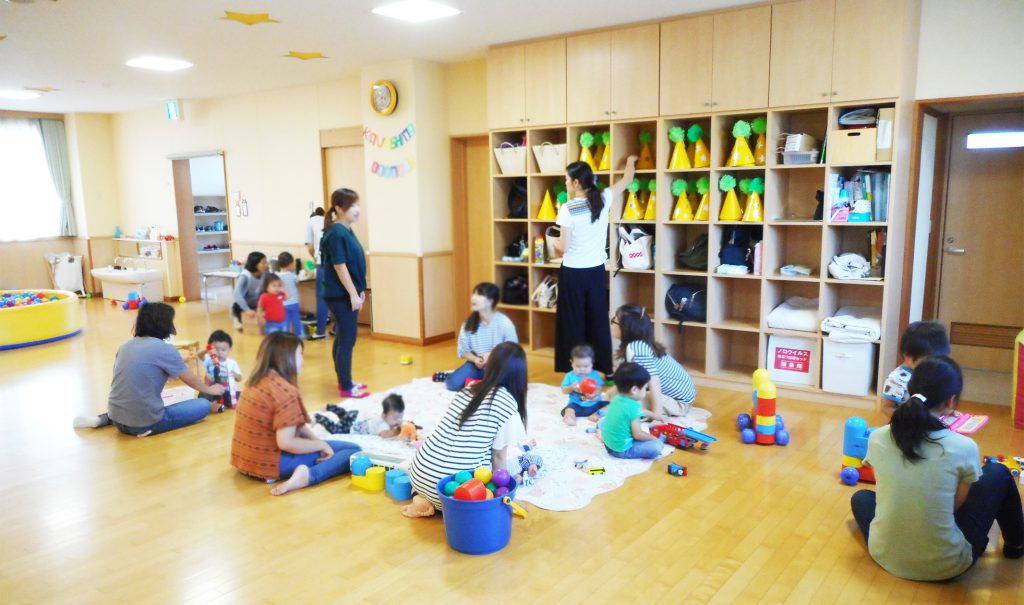 atochanさま専用　家庭保育園　第1教室　すくすく館 すくすく館の絵本リスト,中古販売,買取,リサイクル(家庭保育園